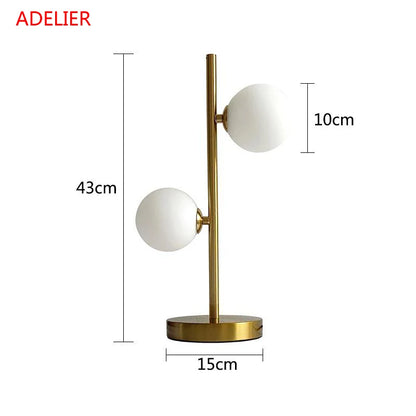 Einfache weiße Glaskugel Tischlampen Nordic kreative Schlafzimmer Nachttischlampe Eisen Gold LED Beleuchtungskörper