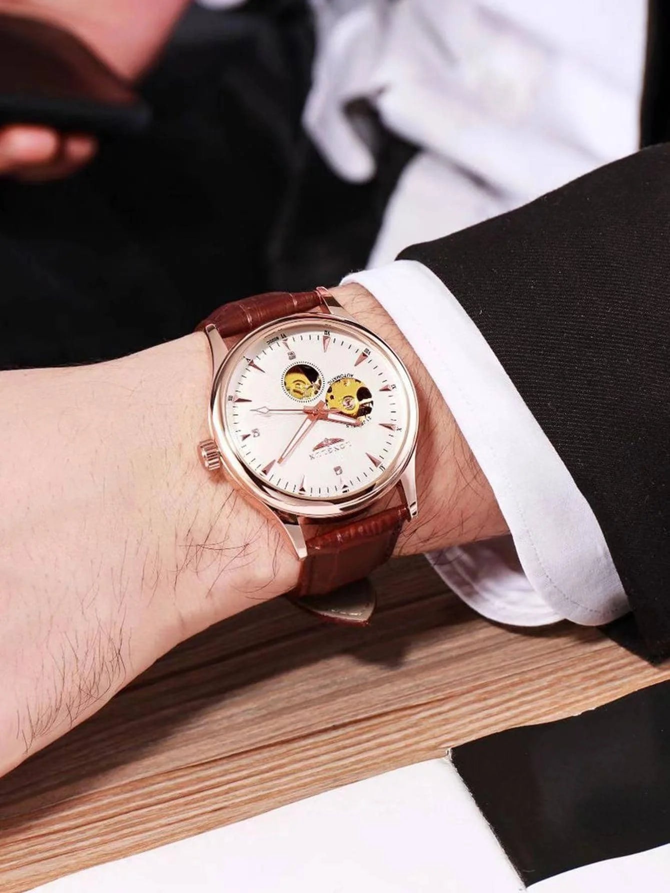 LONGLUX Automatikuhr eleganter Stil Großhandel mechanische Armbanduhren Skelett Rom wasserdichte Herrenuhr Männer Geschenk